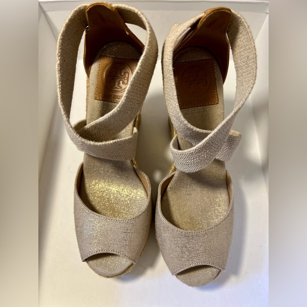 Tory Burch wedged heel, natural honey color - Picture 5 of 7